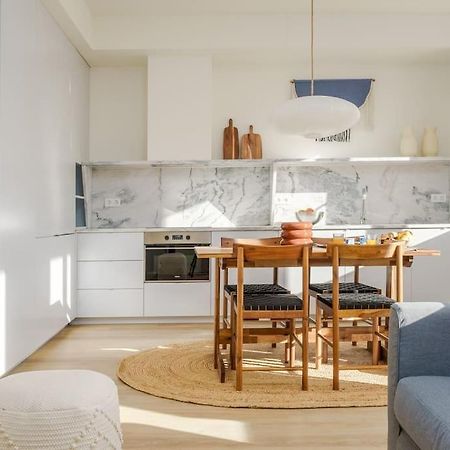 Modern & Bright - Faro Mercado Apt 22 Luaran gambar